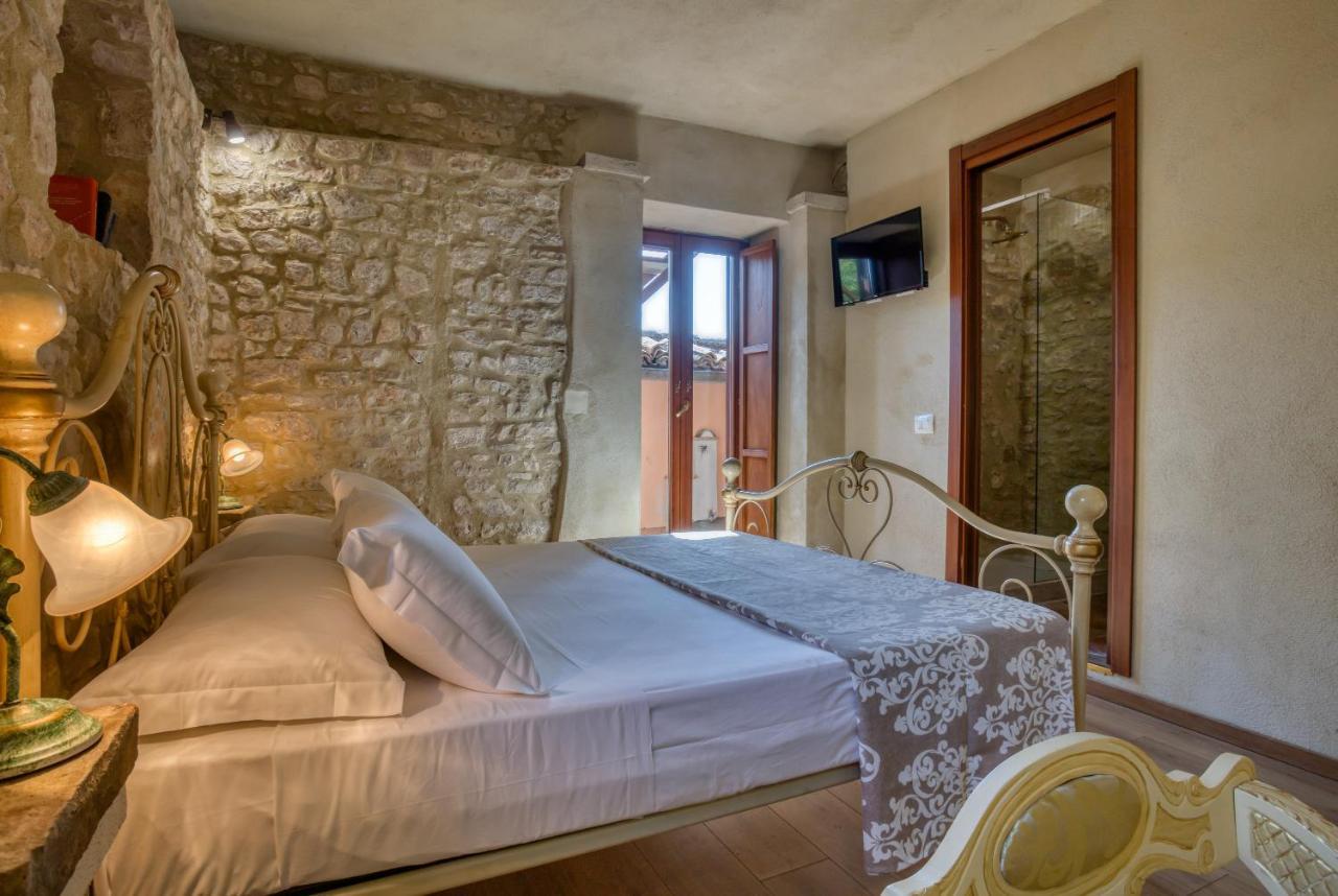 Appartement La Torre Di Piediluco à Col Sant'Angelo Extérieur photo